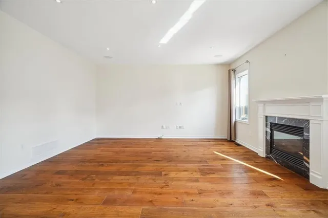 Additional image 17 of 232 RAYMOND Rd