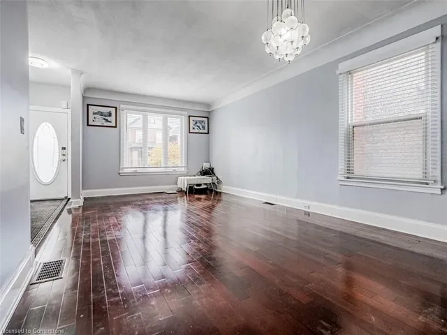 Additional image 10 of 34 Fairview Ave