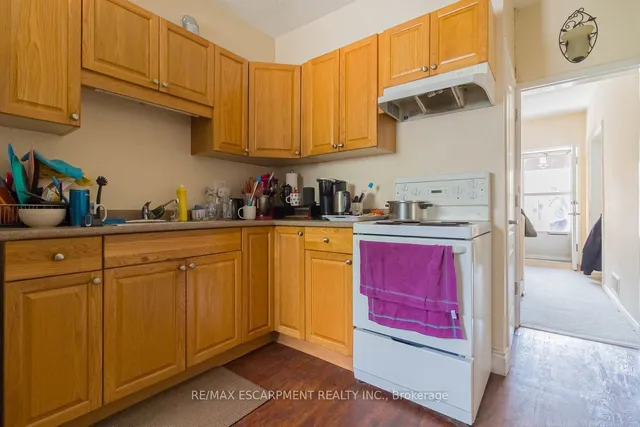 Additional image 8 of 24 Carrick Ave