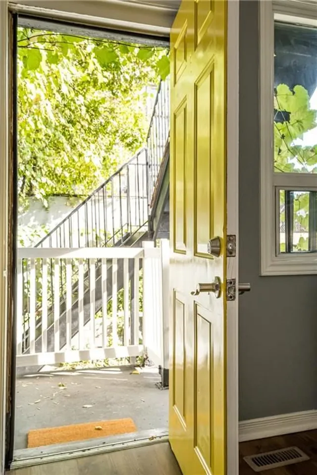 Additional image 20 of 235 YOUNG St