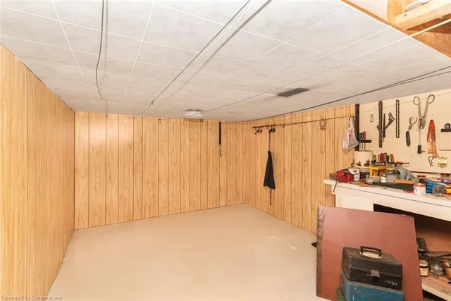 Additional image 33 of 14 Calvert Ave