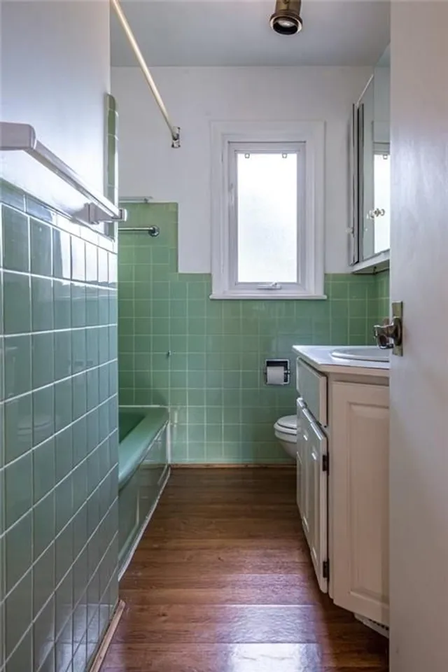 Additional image 26 of 104 HOSTEIN Dr