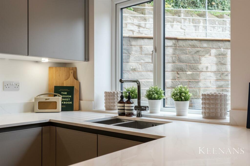 Additional image 18 of Victoria Terrace, Mellor