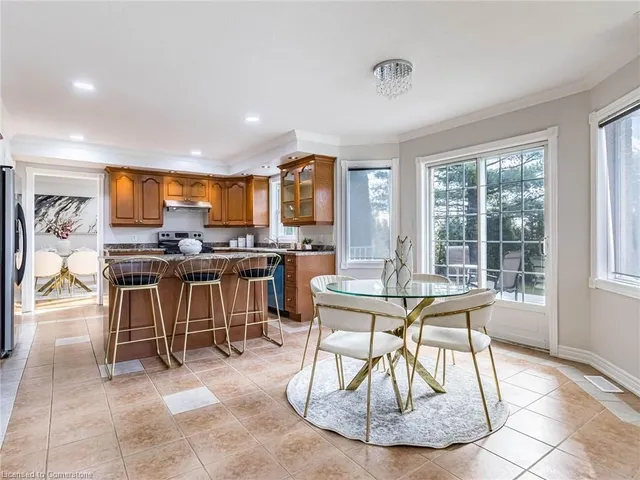 Additional image 20 of 891 8 Hwy