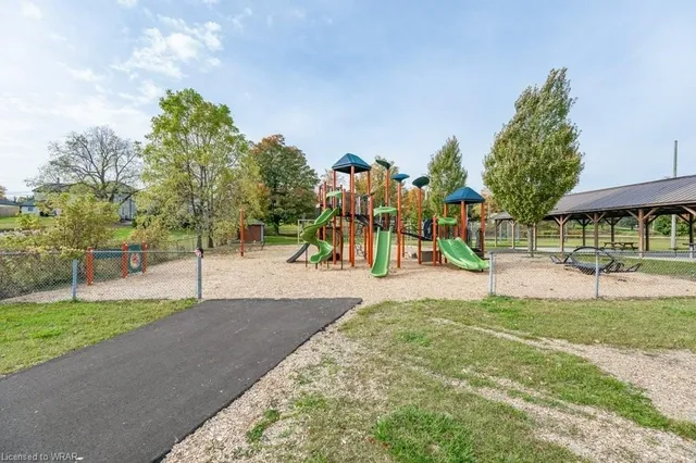 Additional image 5 of 154 156 Freelton Rd