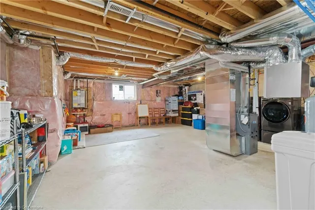 Additional image 35 of 126 Laguna Village Cres