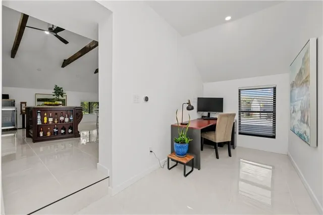 Additional image 16 of 127 FREELTON Rd