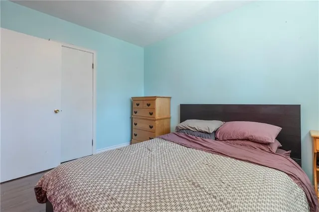 Additional image 18 of 44 SANDALWOOD Ave