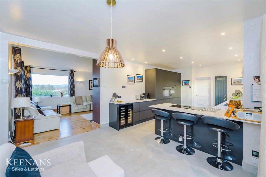 Additional image 2 of Broadtree Close, Mellor