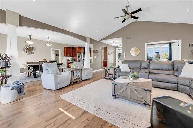 Additional image 17 of 152 POPLAR St