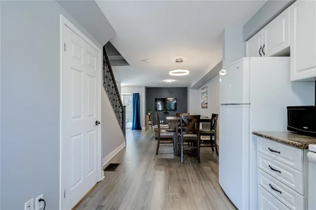 Additional image 10 of 1328 UPPER SHERMAN Ave Unit 9