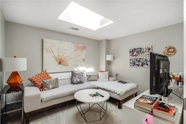 Additional image 42 of 150 WILSON St Unit PH2