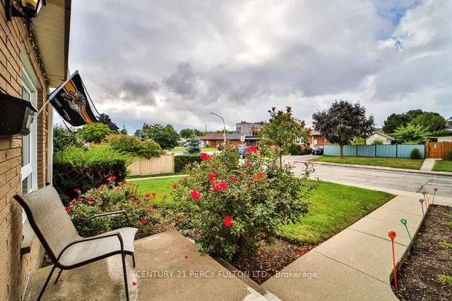 Additional image 29 of 102 Neil Ave