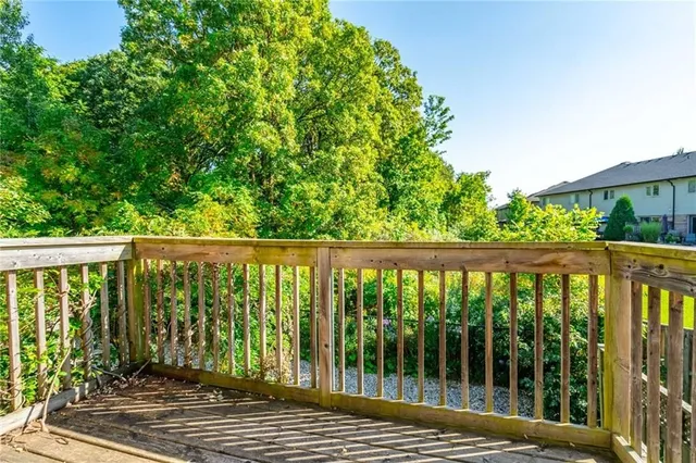 Additional image 9 of 55 LANDSCAPES Trail