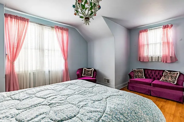 Additional image 24 of 45 West 4th St