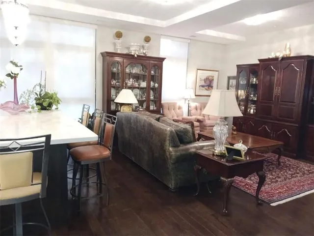 Additional image 18 of 112 KING St Unit 1109