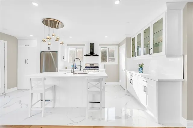 Additional image 9 of 165 BELLINGHAM Dr