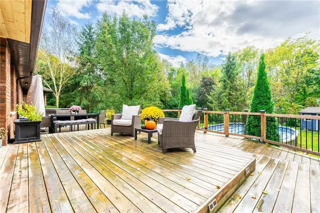 Additional image 33 of 19 VANSTRAALEN St