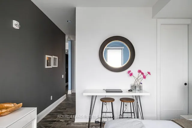 Additional image 26 of 181 James St Unit PH6