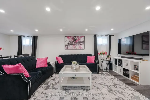 Additional image 23 of 79 CASTLEFIELD Dr