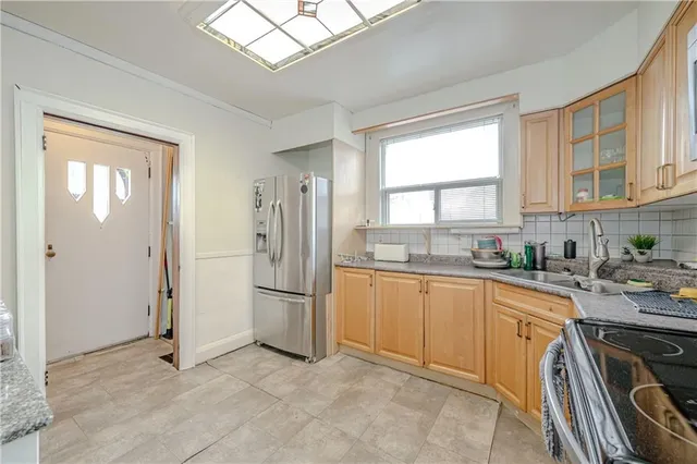 Additional image 6 of 1650 KING St