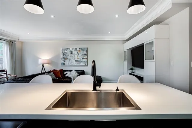 Additional image 13 of 201 HATT St