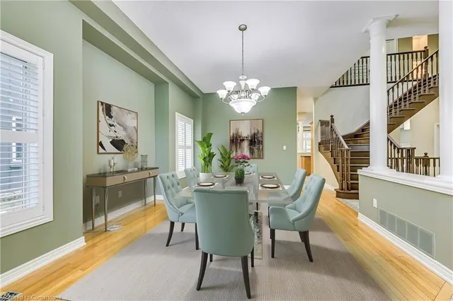 Additional image 4 of 8 Hackamore Crt