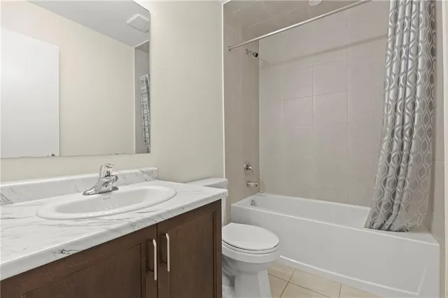 Additional image 20 of 590 NORTH SERVICE Rd Unit 29