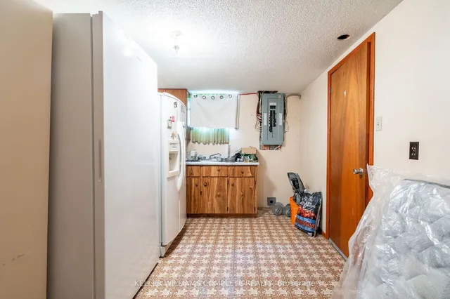 Additional image 31 of 95 ELLINGTON Ave