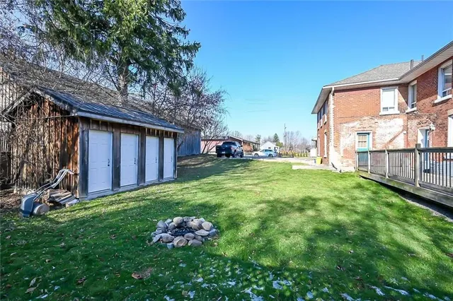 Additional image 46 of 129 LYNDEN Rd