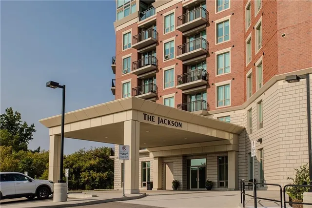 Additional image 5 of 2750 KING St Unit 710