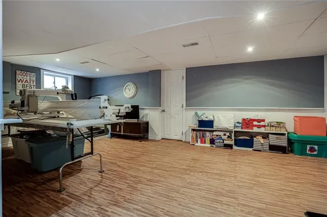 Additional image 28 of 51 IPSWICH Rd