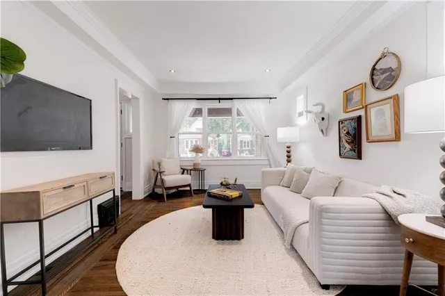 Additional image 9 of 248 PROVINCE St