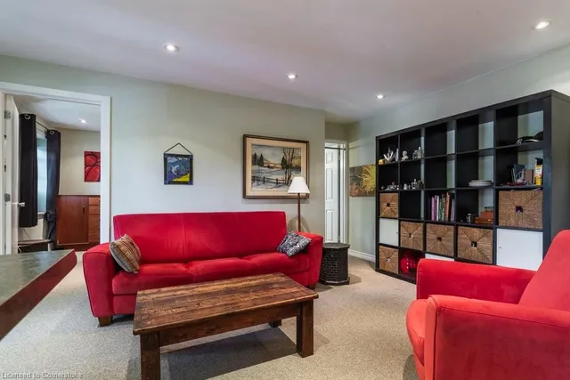 Additional image 34 of 40 Robinson St Unit 307