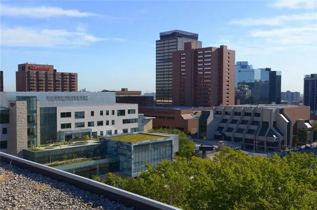 Additional image 29 of 66 Bay St Unit PH 807