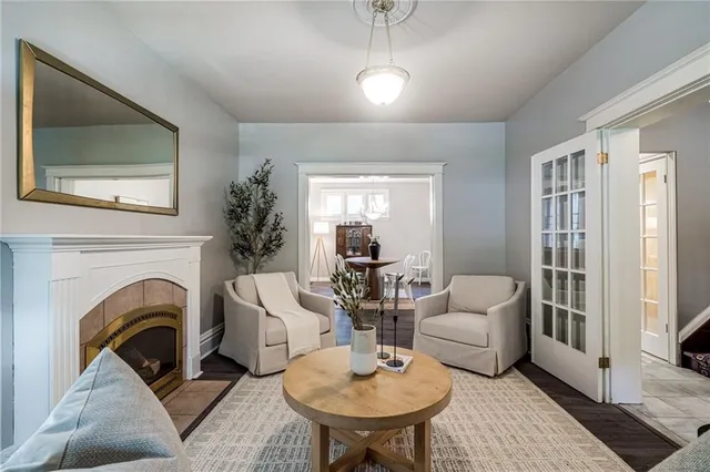 Additional image 6 of 90 BLAKE St