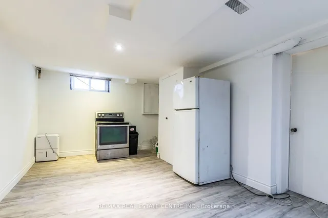 Additional image 27 of 404 Queenston Rd