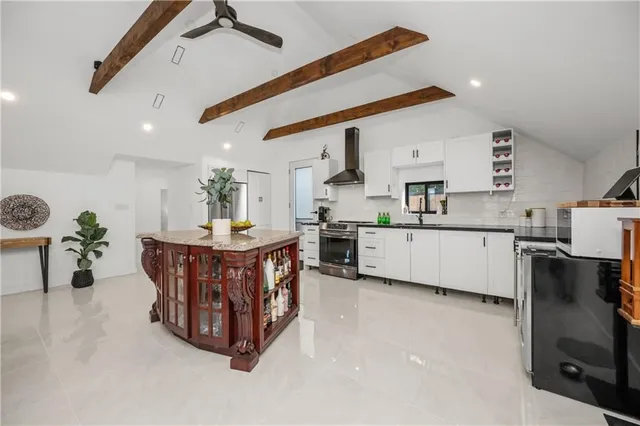 Additional image 8 of 127 FREELTON Rd