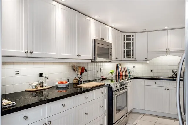 Additional image 23 of 150 WILSON St Unit PH2