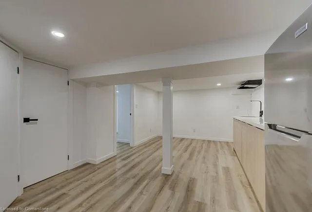 Additional image 38 of 48 Sanford Ave