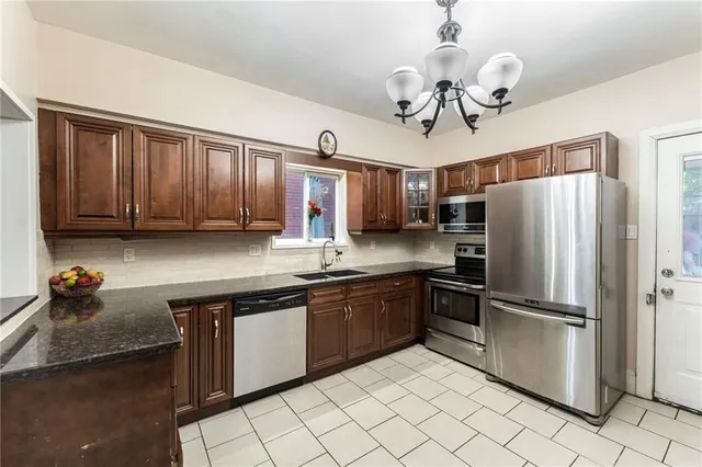 Additional image 22 of 21 SEVERN St