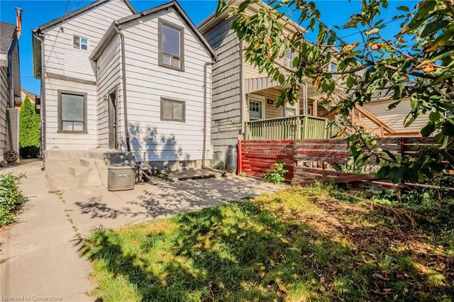 Additional image 23 of 294 Emerald St