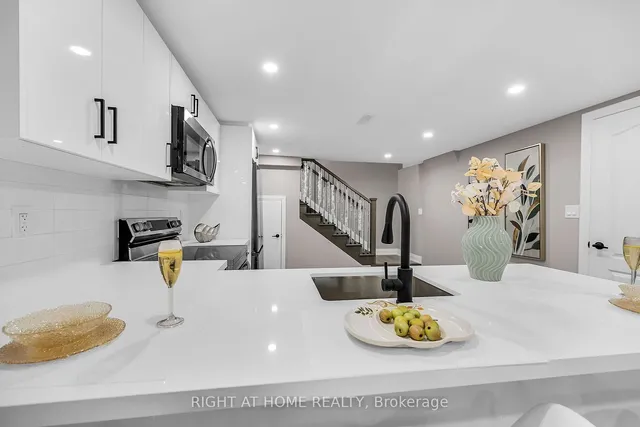 Additional image 20 of 147 Allenby Ave