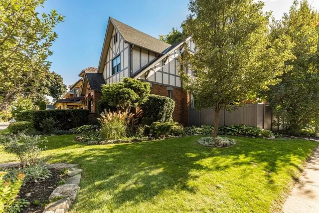 Additional image 5 of 952 MONTCLAIR Ave