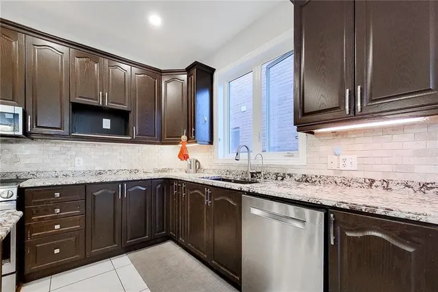 Additional image 21 of 23 WOODHOUSE St