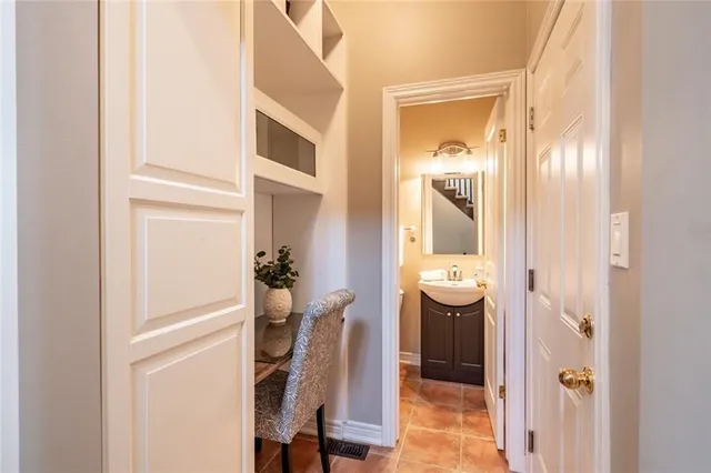 Additional image 15 of 82 COLE St