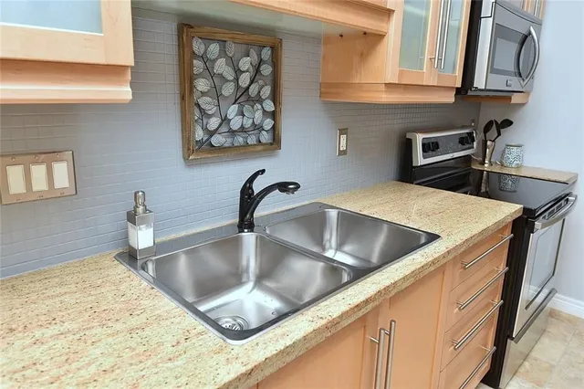 Additional image 15 of 8 CARMICHAEL Trail