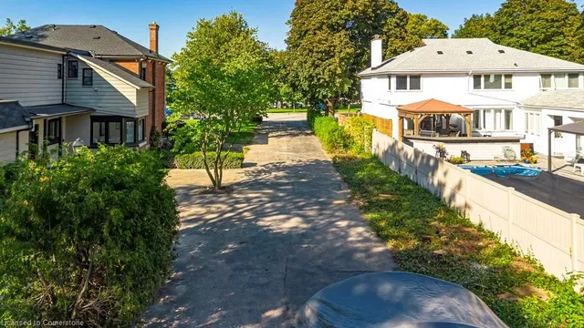 Additional image 9 of 182 Concession St