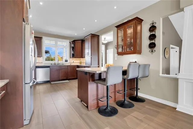 Additional image 7 of 152 POPLAR St