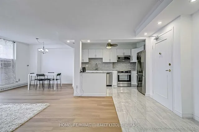 Additional image 3 of 1968 Main St Unit 1108